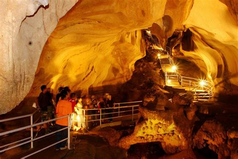amazing caves spot  malaysia     check