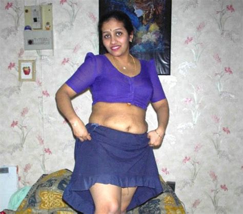 sexy indian aunties photos gallery ~ actress sexy photos