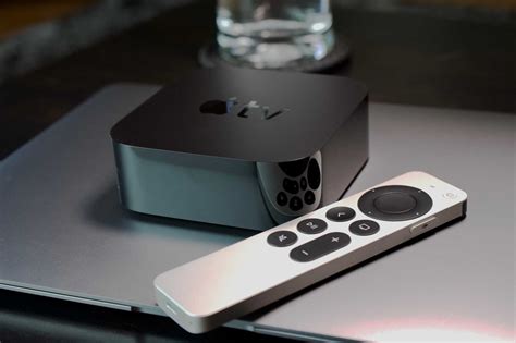 apple tv  review  slightly  box   greatly improved remote macworld