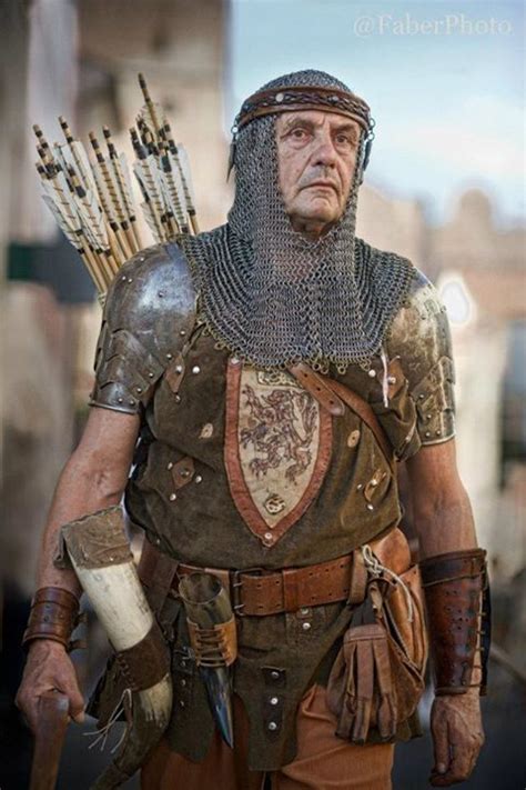 6 fotos videos von dir instinctive archery in 2019 medieval armor fantasy armor armor