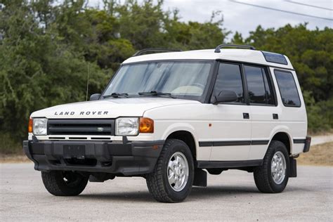 reserve  land rover discovery  sale  bat auctions sold