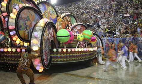 rio carnival chaos stray float runs out of control injuring eight