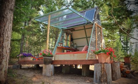 frame cabin  cost    build tiny house town