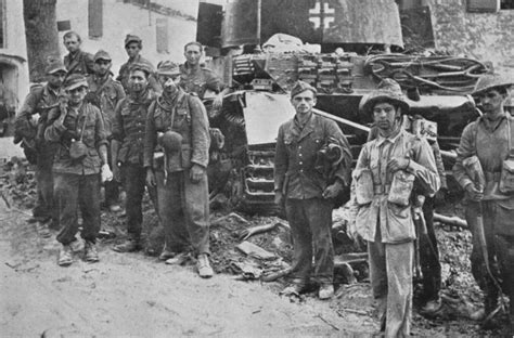 German Prisoners And Guards The British In The Rimini Area 1944 Pin