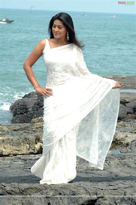 Film Actress Photos Tamil Actress Sneha Hot Navel Show In