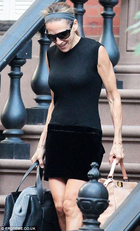 Sarah Jessica Parker S Unsightly Sinewy Arms Reveals She