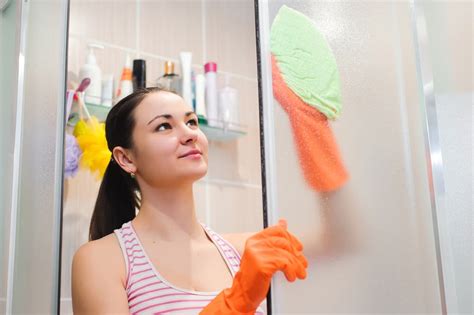 how to remove soap scum from shower doors 11 ways