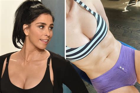 Sarah Silverman 49 Shows Off Abs While Sunbaking