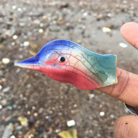 belle costes  instagram bird   handor  finger birdpottery sea pottery