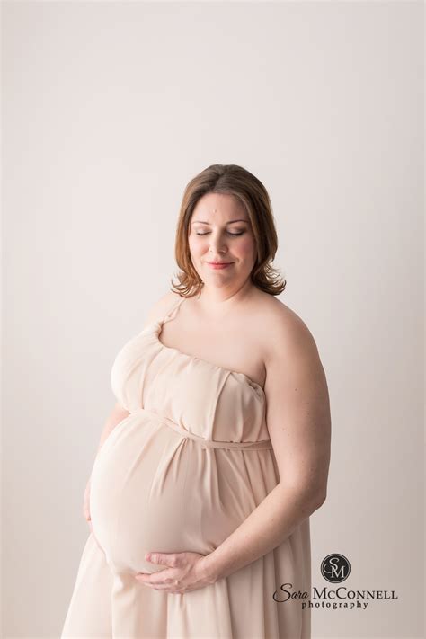 ottawa maternity photographer  gowns sara mcconnell photography blog