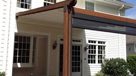 retractable awning  bay windows concept