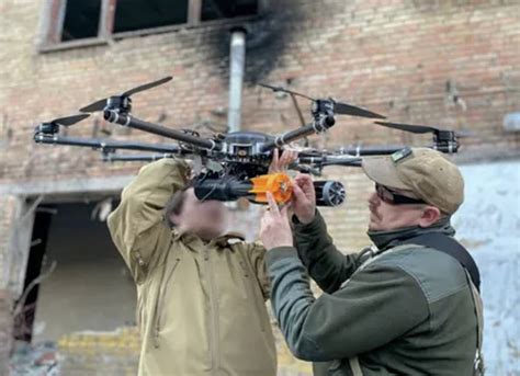makeshift bombing drone   ua  footage    action   rain gag