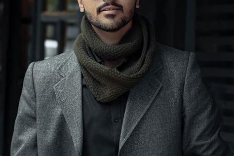 stylish ways  wear  scarf  men