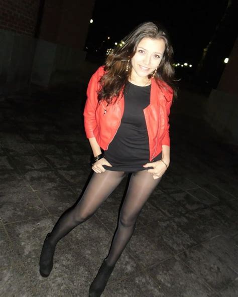 1000 Images About Girls Wearing Pantyhose On Pinterest