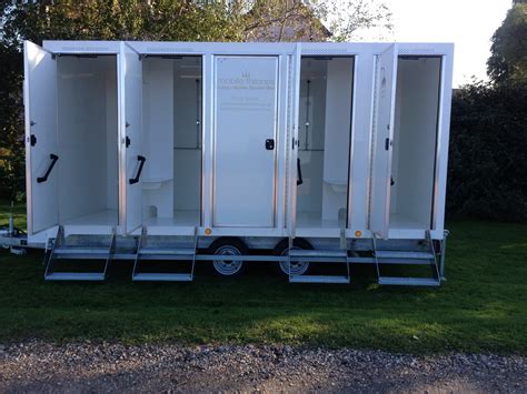 luxury mobile shower hire luxury toilets  hire