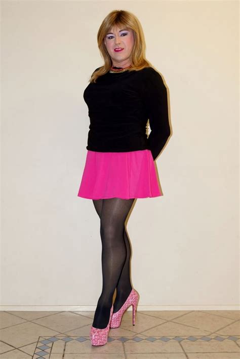 crossdresser heels and skirt cd anita makova in black hose short pink skirt and high
