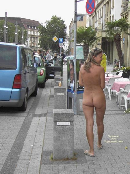 nude in public august 2005 voyeur web hall of fame