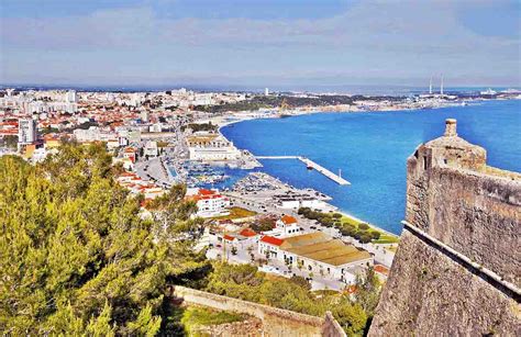 port city  setubal portugal travel guide