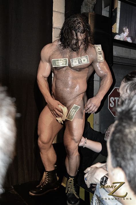 naked bodybuilder vince ferelli at jimmy z men for men blog