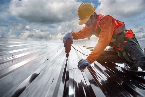 tips   hire   commercial roofing contractor  services