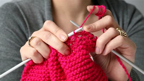 mindful makers  benefits  knitting