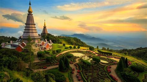 temples galore  thailand chiang mai drift travel magazine