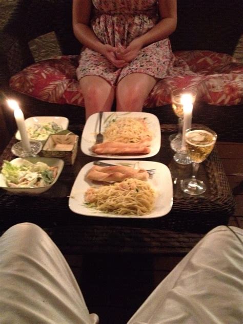 romantic candle light dinner   boyfriend