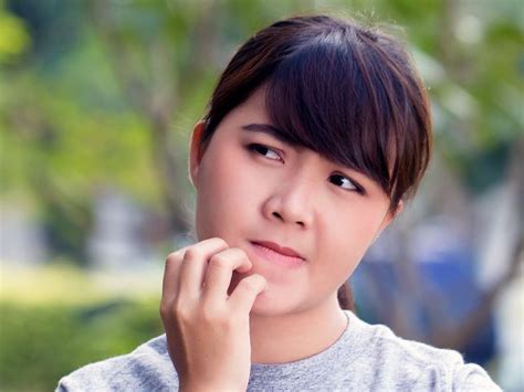 Itchy Face Causes Symptoms And Treatment