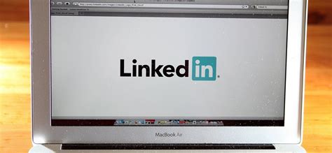 mistake   linkedin users  linkedin job linkedin marketing