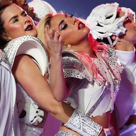 How To Get Lady Gaga S Shimmery Super Bowl Beauty Look