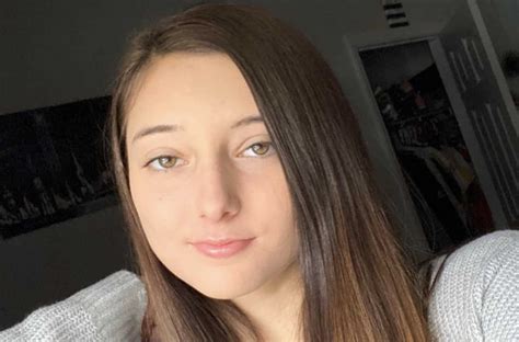police seek help to solve murder of beautiful 17 year old girl found
