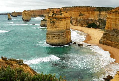 great ocean road australia   australias  scenic coastal drives amazing world
