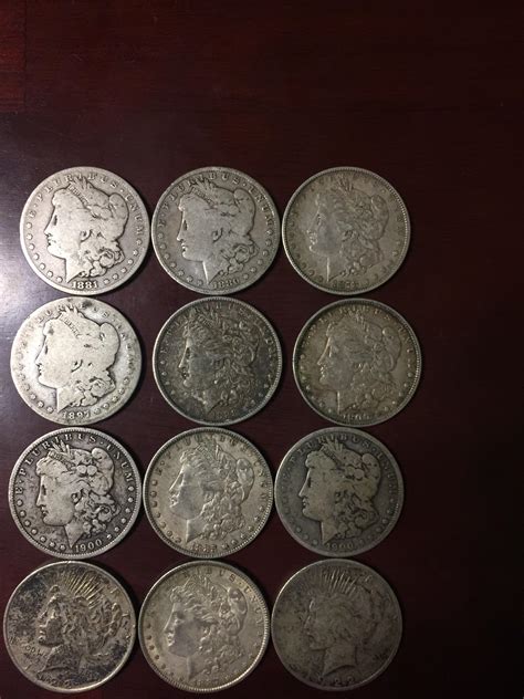 silver dollars   worth  coins