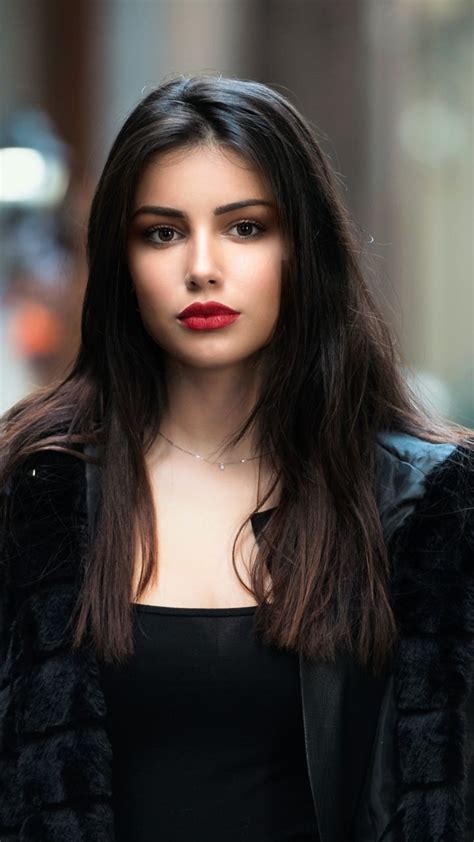 beautiful woman model red lips 720x1280 wallpaper brunette beauty beautiful women faces
