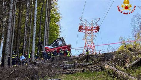 Nine Dead In Italy Cable Car Accident Punch Newspapers