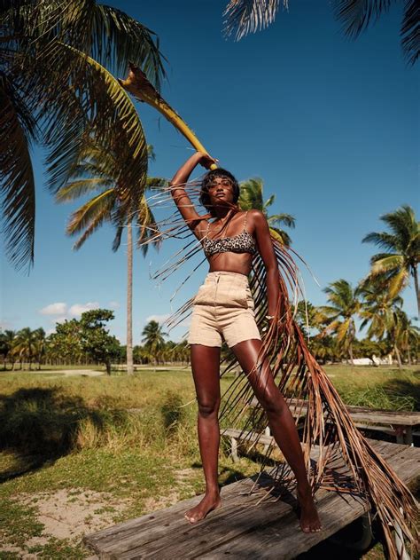 melodie monrose wears fashionable beachwear for instyle