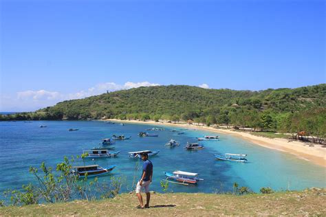 Pantai Tangsi Wujud Keindahan Di Lombok Utara