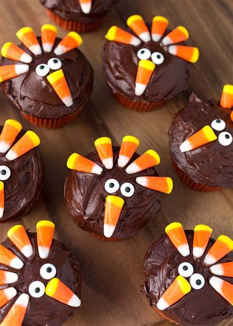 decorating thanksgiving cupcakes 15 thanksgiving cupcake ideas your