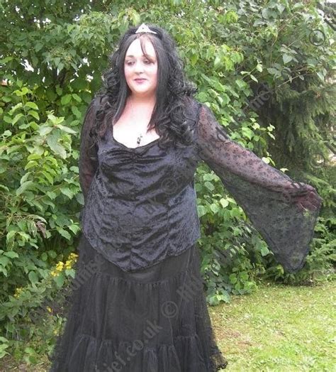 Curvy And Cute Bbw Goth