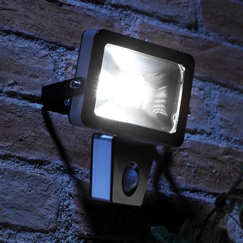 auraglow  led motion activated pir sensor outdoor security light  eqv ebay