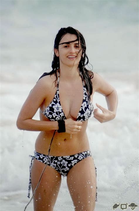 celebrities in hot bikini penelope cruz spanish actress