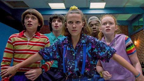stranger things season 3 recap and ending explained what to
