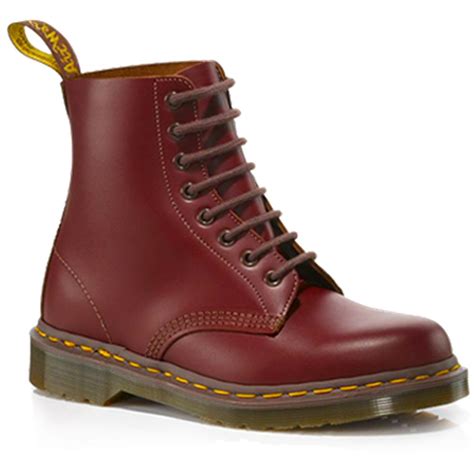 dr martens vintage  boot   england ox blood quilon leather adaptor clothing