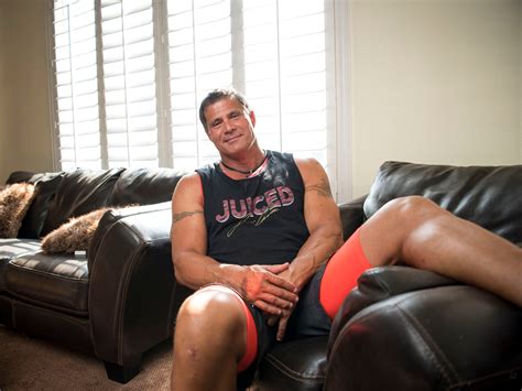 jose canseco mlb s outlaw gets back in the game