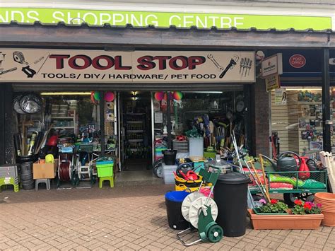 tool shop address customer reviews working hours  phone number shops  south east