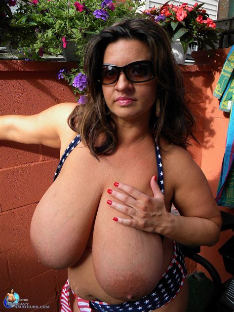 21525 big boobs barbecue 06 123 239lo in gallery maria moore italian woman with huge