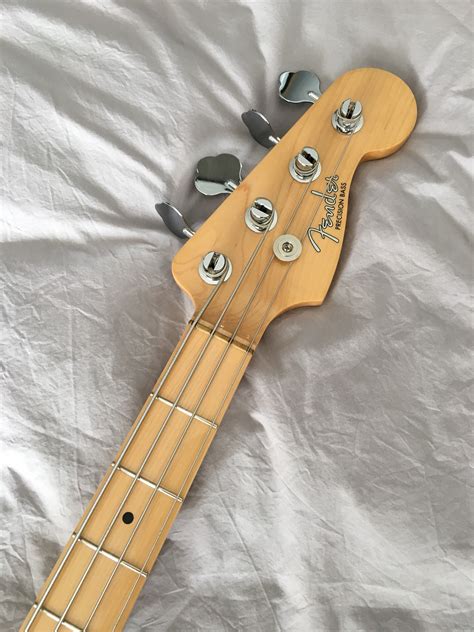 Roger Waters Precision Bass Fender Audiofanzine