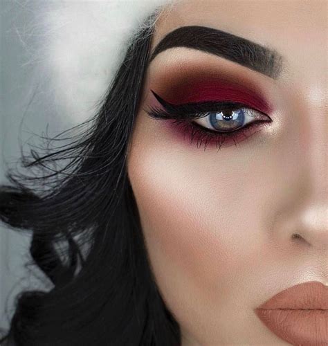 pin  nikki sanders  hairmakeupnails dark eye makeup red eye