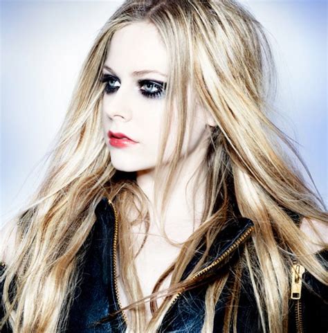 Avril Lavigne S Self Titled Album Is Out Nov 5 Gets Semi