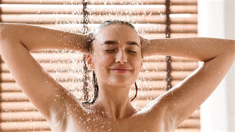 how to take a shower the right way teen vogue